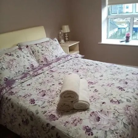 לינה וארוחת בוקר Bijoux By The Lee קורק