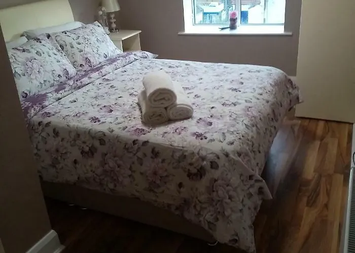 Bijoux By The Lee * Корк