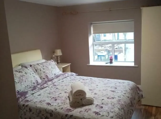 Bijoux By The Lee Cork