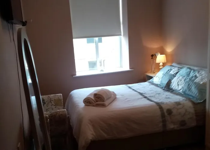 Bijoux By The Lee * Корк