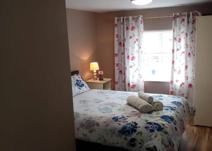 Bijoux By The Lee Корк