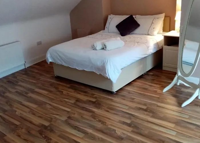 Bijoux By The Lee Cork