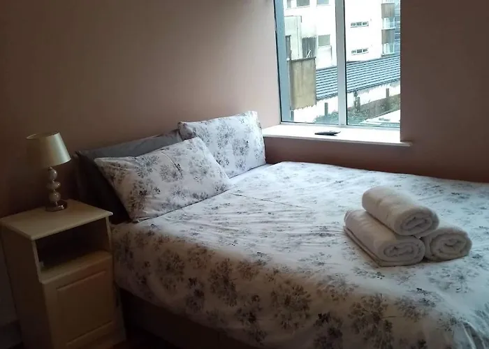 Bijoux By The Lee Bed and breakfast