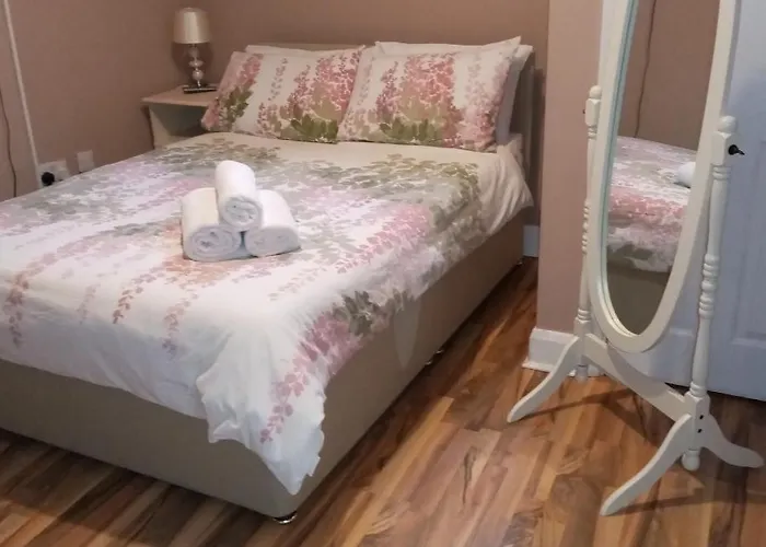 Bijoux By The Lee Cork